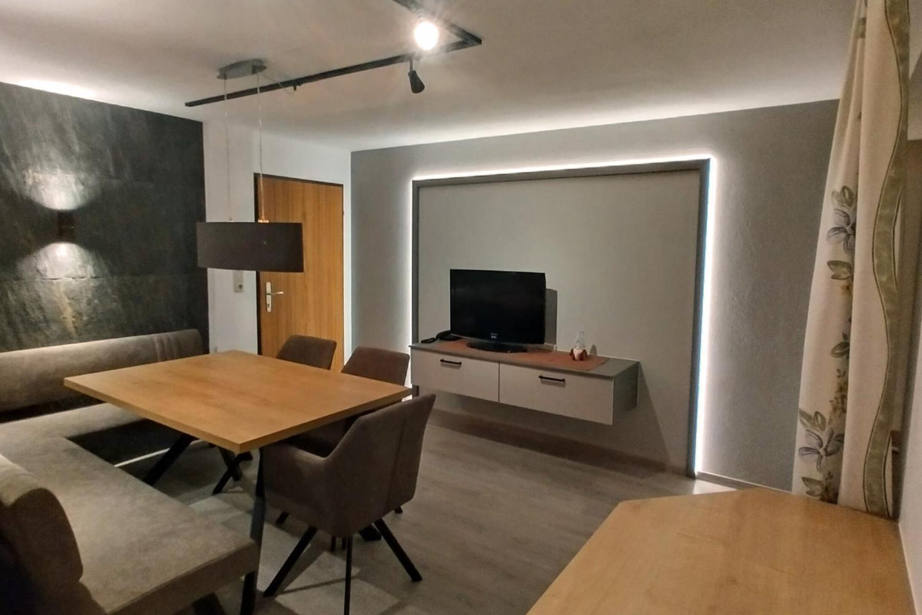 Haus Enzian Apartment Lermoos Bagian luar foto
